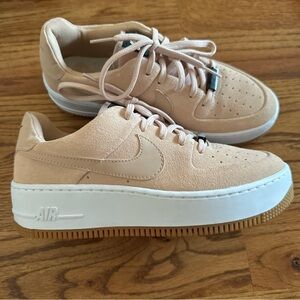 NIKE AIR FORCE 1 Sage Low size 8 Beige NEW!